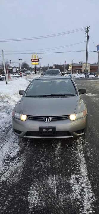 2008 Honda Civic 8th Gen - Image 2 of 9