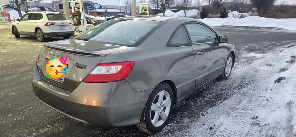 2008 Honda Civic 8th Gen - Image 3 of 9