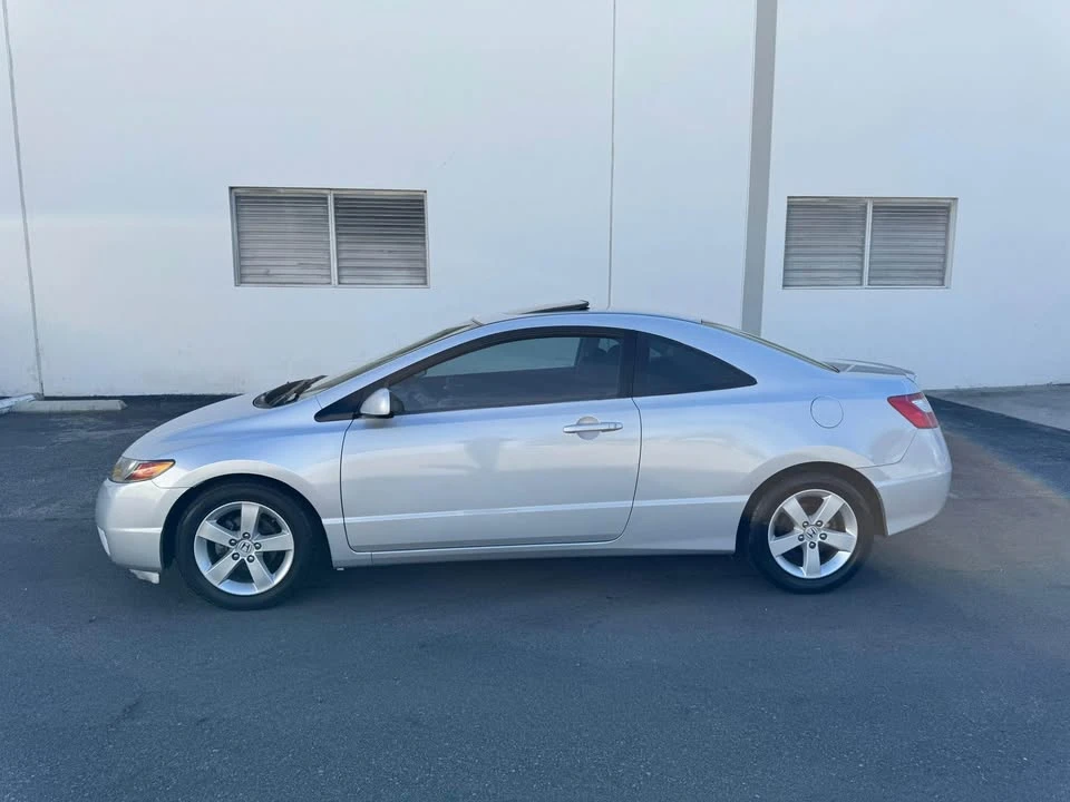 2008 Honda Civic 8th Gen - Image 5 of 16