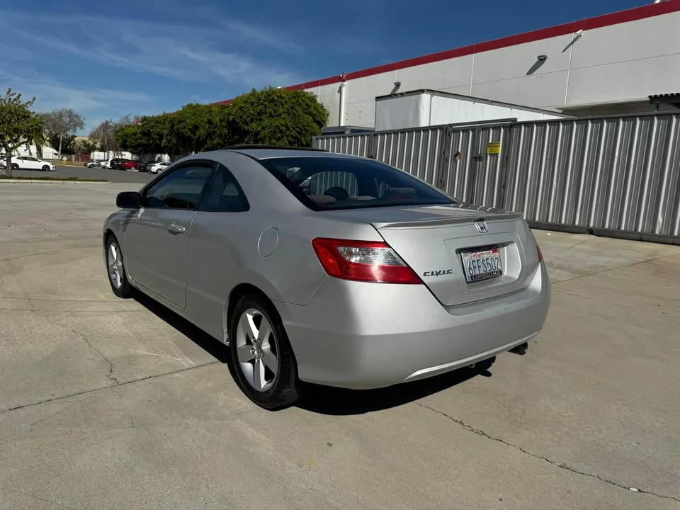 2008 Honda Civic 8th Gen - Image 6 of 16