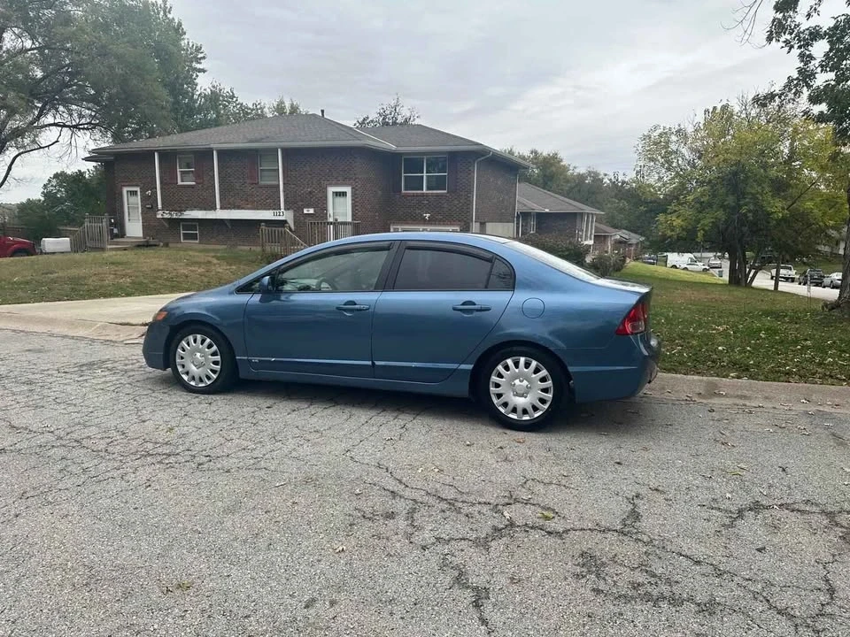 2008 Honda Civic 8th Gen - Image 4 of 8