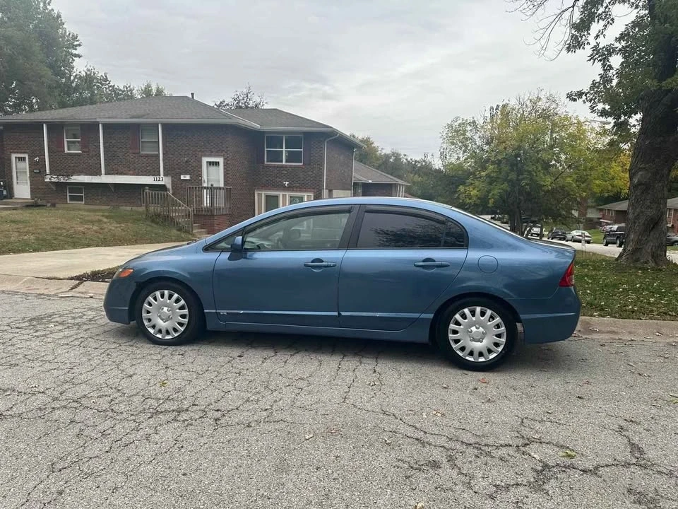 2008 Honda Civic 8th Gen - Image 5 of 8