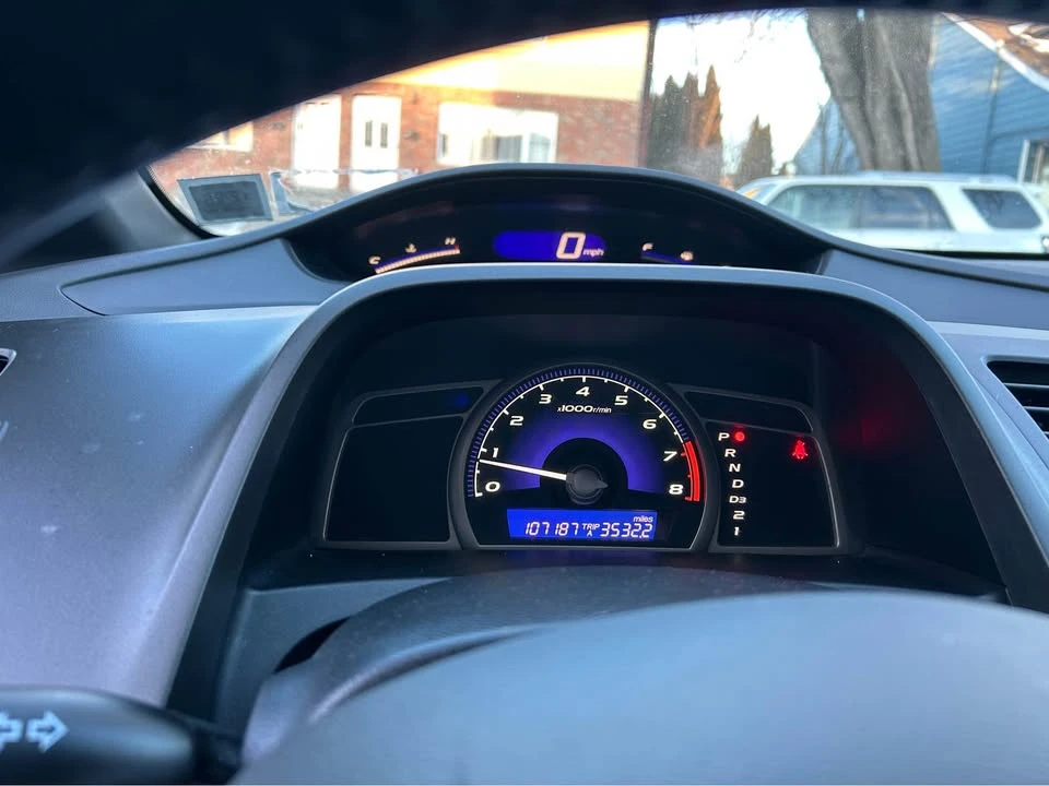 2008 Honda Civic 8th Gen - Image 8 of 17