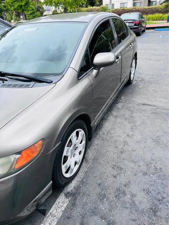 2008 Honda Civic 8th Gen - Image 3 of 5