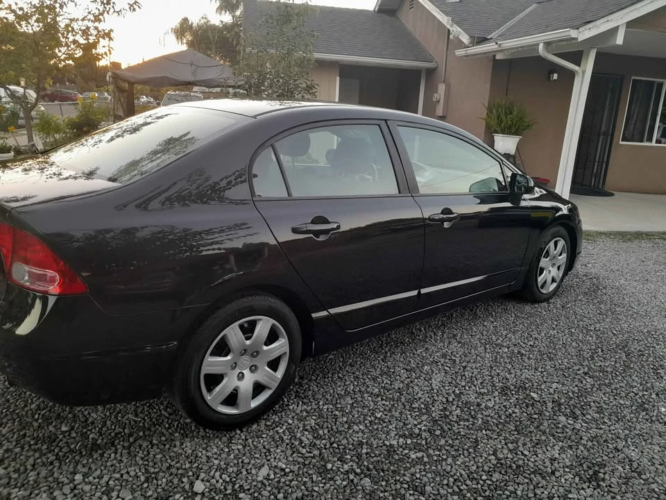 2008 Honda Civic 8th Gen - Image 8 of 11