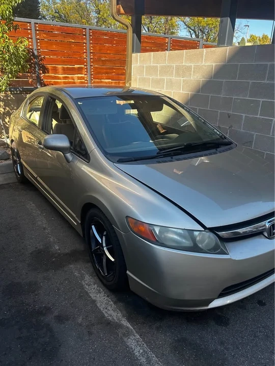 2008 Honda Civic 8th Gen - Image 3 of 6