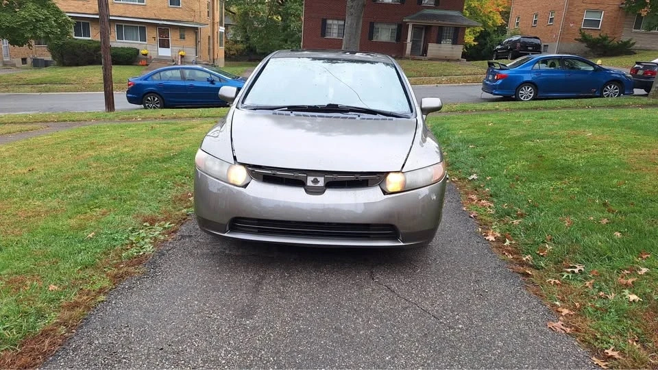 2008 Honda Civic 8th Gen - Image 3 of 8