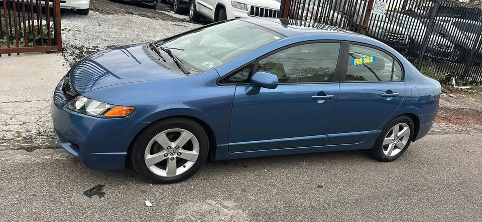 2008 Honda Civic 8th Gen - Image 3 of 9