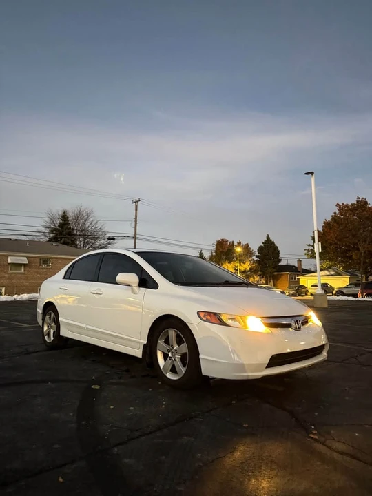 2008 Honda Civic 8th Gen - Image 4 of 10