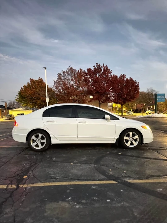 2008 Honda Civic 8th Gen - Image 6 of 10