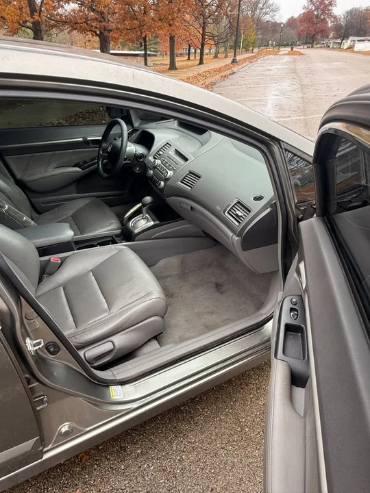 2008 Honda Civic 8th Gen - Image 8 of 14