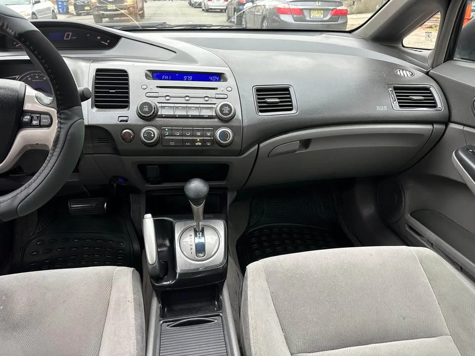 2008 Honda Civic 8th Gen - Image 5 of 17
