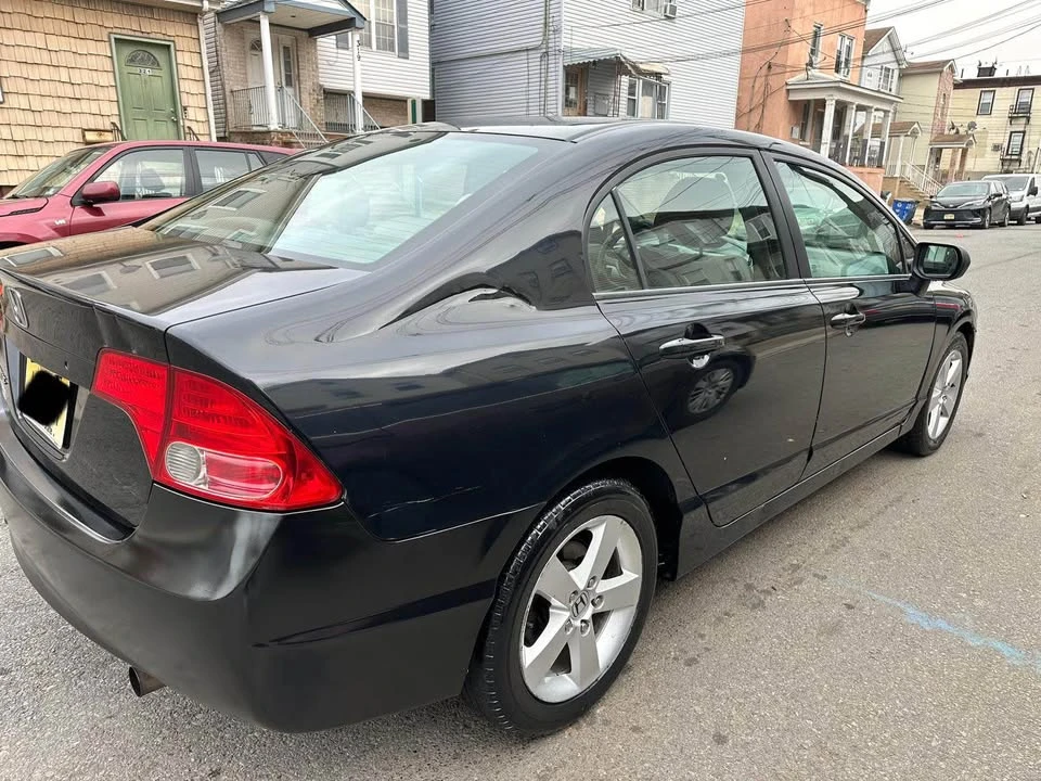2008 Honda Civic 8th Gen - Image 15 of 17