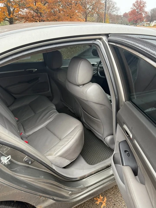 2008 Honda Civic 8th Gen - Image 9 of 14