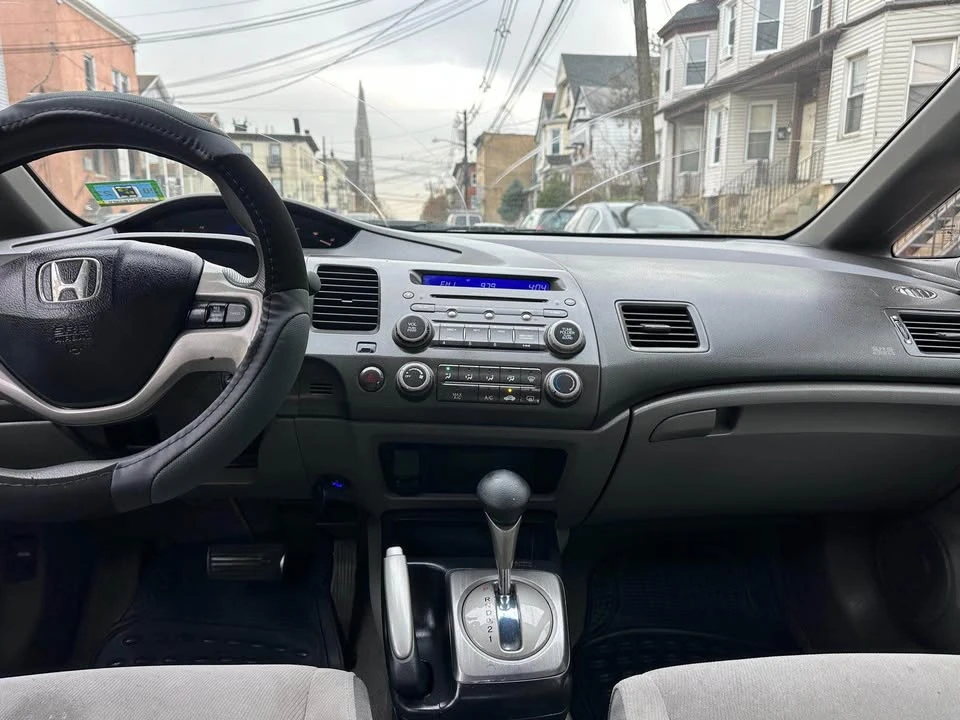 2008 Honda Civic 8th Gen - Image 4 of 17