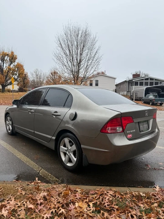 2008 Honda Civic 8th Gen - Image 3 of 14