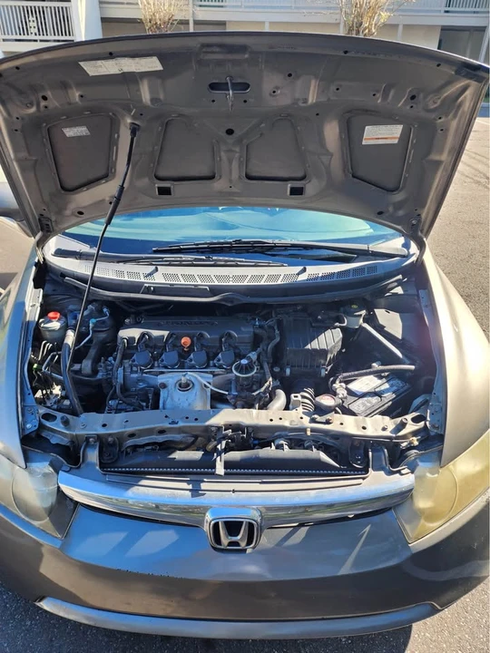 2008 Honda Civic 8th Gen - Image 2 of 13