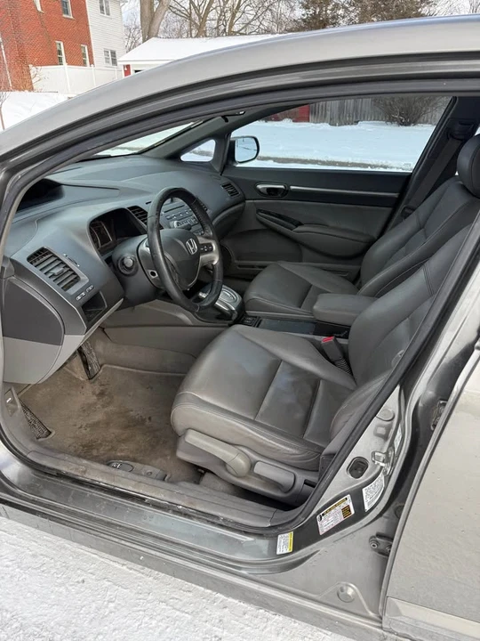 2008 Honda Civic 8th Gen - Image 9 of 17