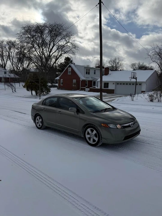 2008 Honda Civic 8th Gen - Image 3 of 17