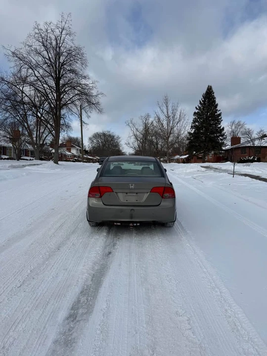 2008 Honda Civic 8th Gen - Image 6 of 17