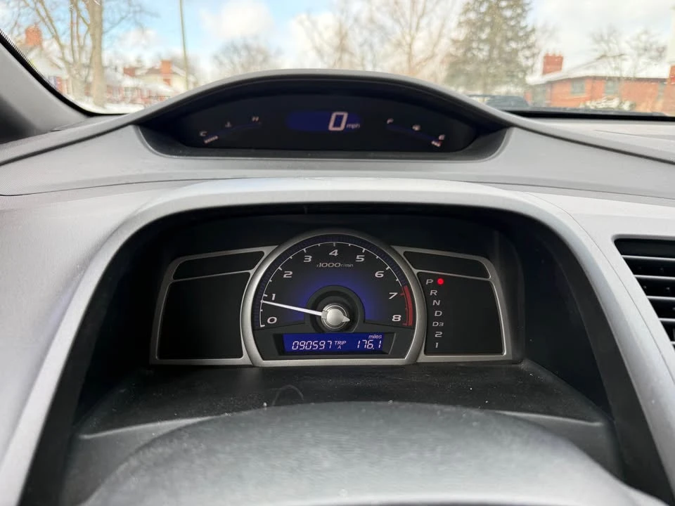 2008 Honda Civic 8th Gen - Image 11 of 17
