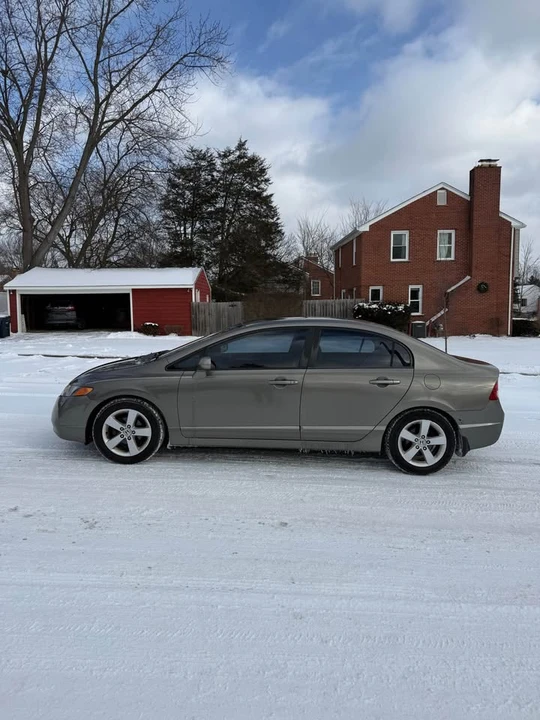 2008 Honda Civic 8th Gen - Image 8 of 17