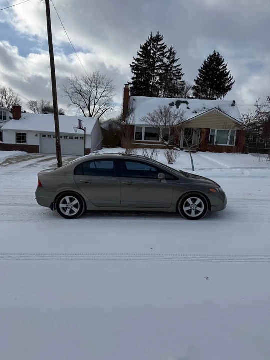 2008 Honda Civic 8th Gen - Image 4 of 17