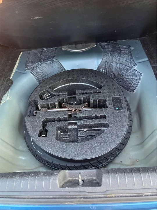 2008 Honda Civic 8th Gen - Image 12 of 16