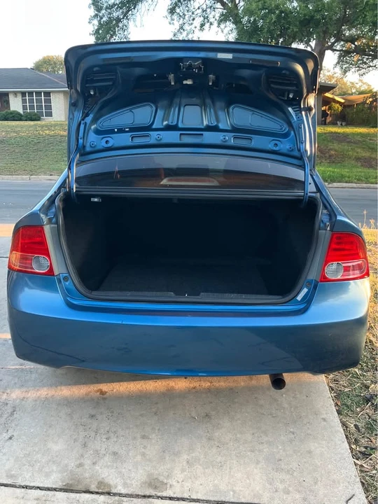 2008 Honda Civic 8th Gen - Image 11 of 16