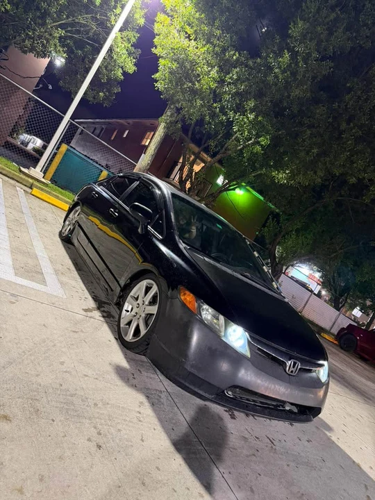 2008 Honda Civic 8th Gen - Image 3 of 7