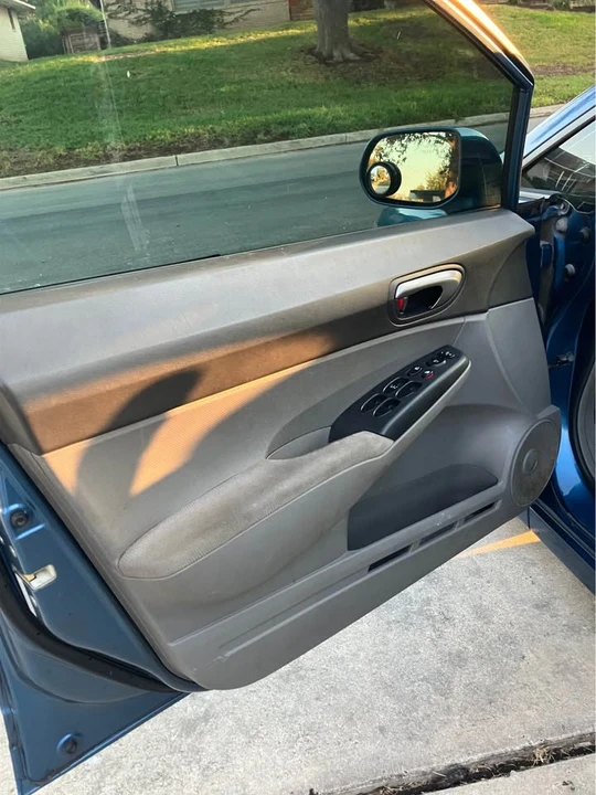 2008 Honda Civic 8th Gen - Image 9 of 16