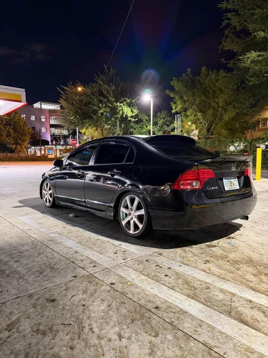 2008 Honda Civic 8th Gen - Image 4 of 7