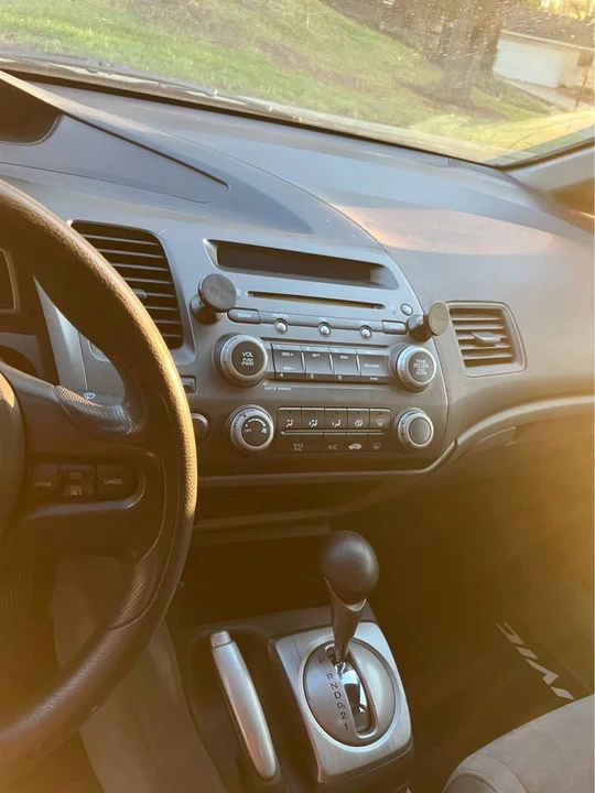 2008 Honda Civic 8th Gen - Image 15 of 16