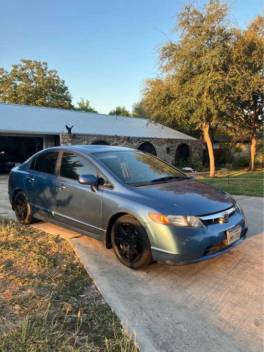 2008 Honda Civic 8th Gen - Image 4 of 16