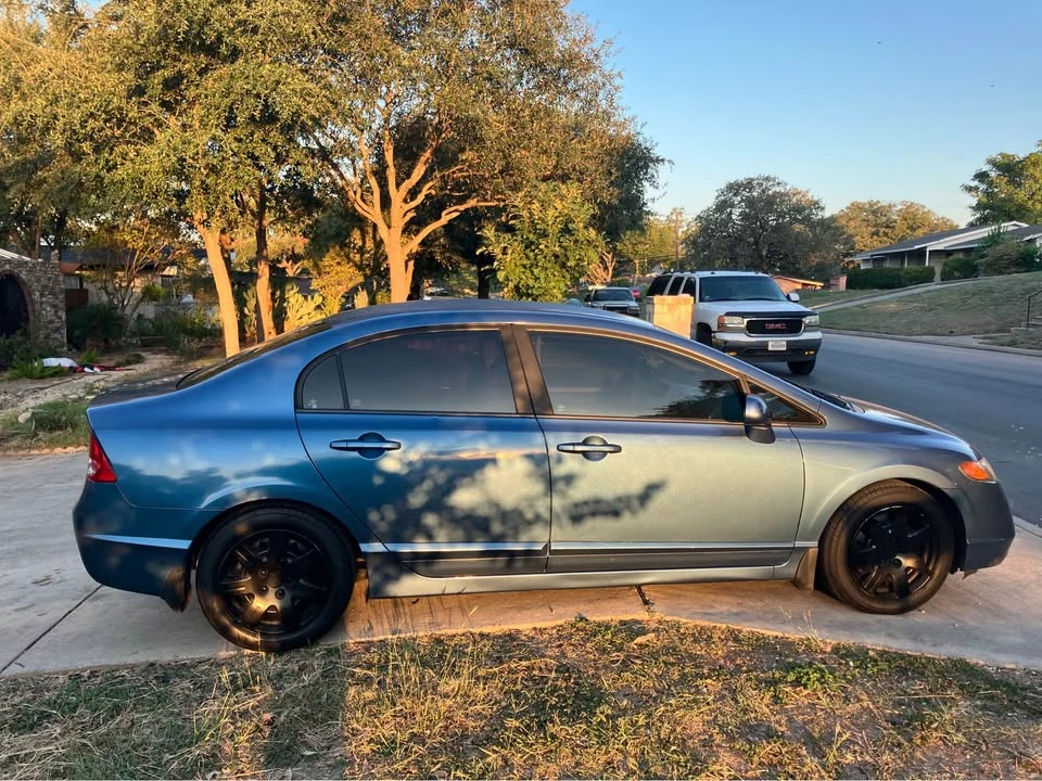2008 Honda Civic 8th Gen - Image 5 of 16