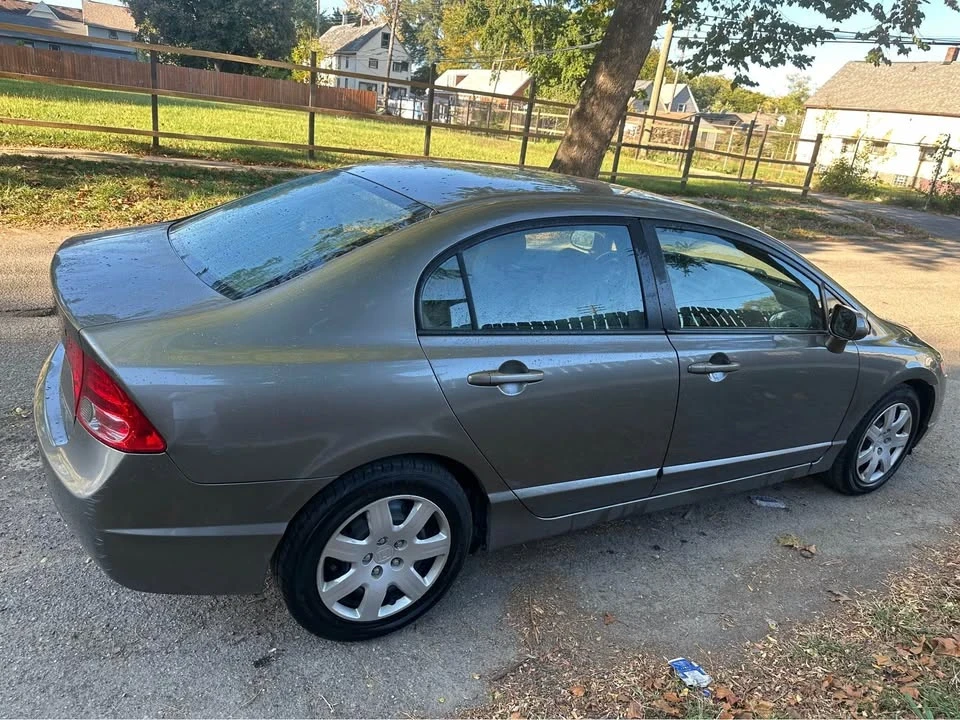 2008 Honda Civic 8th Gen - Image 4 of 9