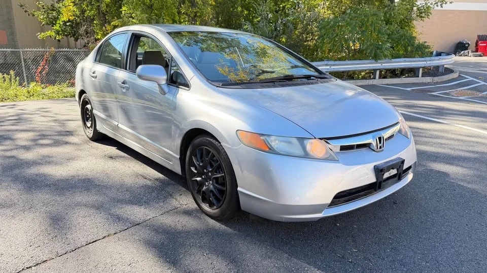 2008 Honda Civic 8th Gen - Image 5 of 9