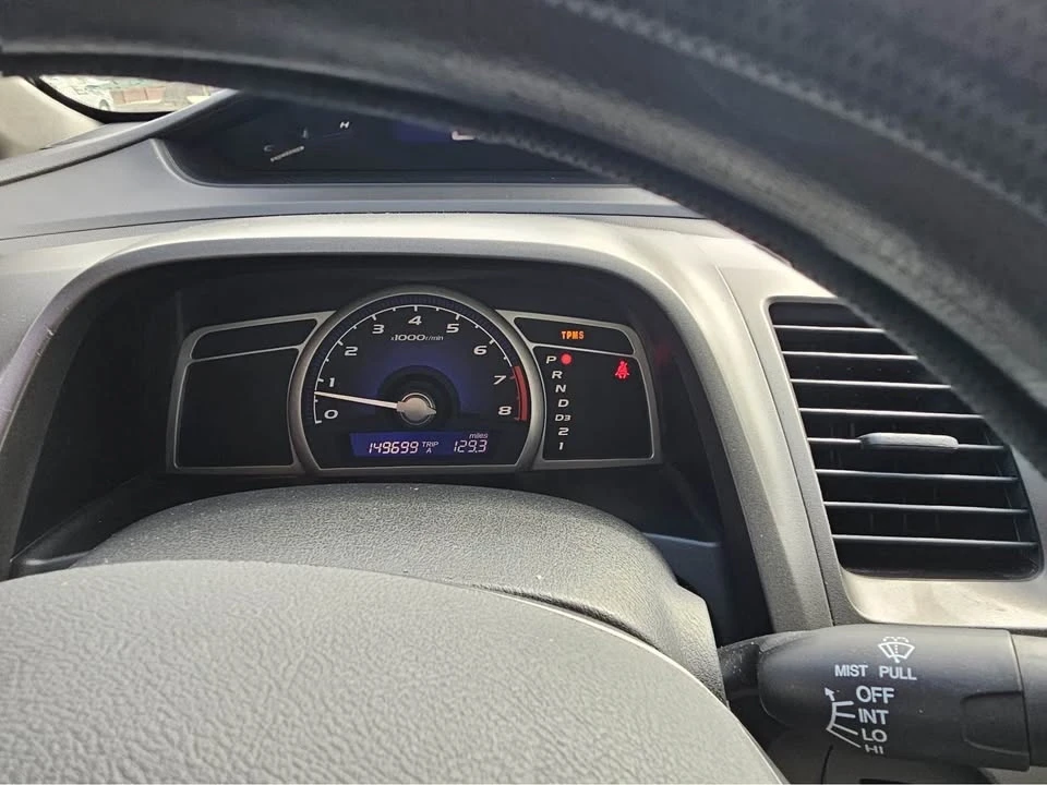 2008 Honda Civic 8th Gen - Image 6 of 12