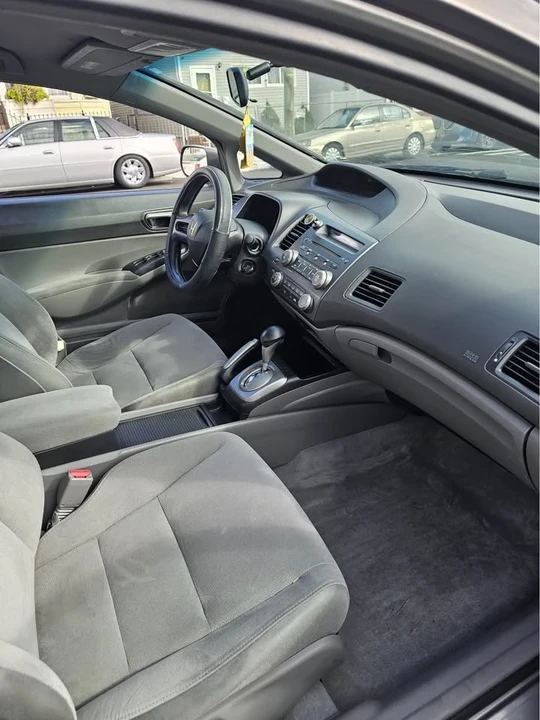 2008 Honda Civic 8th Gen - Image 4 of 12