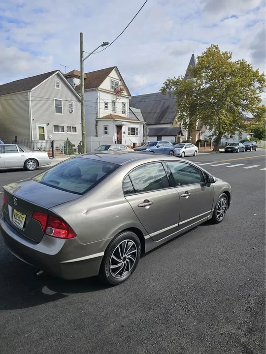 2008 Honda Civic 8th Gen - Image 3 of 12