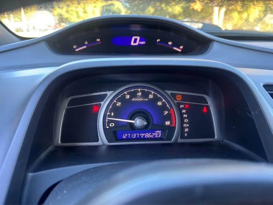 2008 Honda Civic 8th Gen - Image 8 of 9