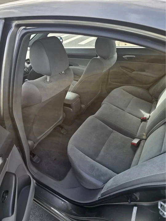 2008 Honda Civic 8th Gen - Image 8 of 12