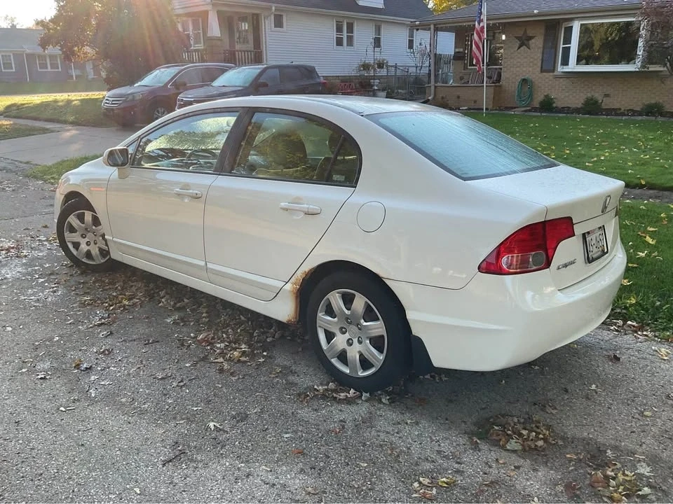 2008 Honda Civic 8th Gen - Image 4 of 7