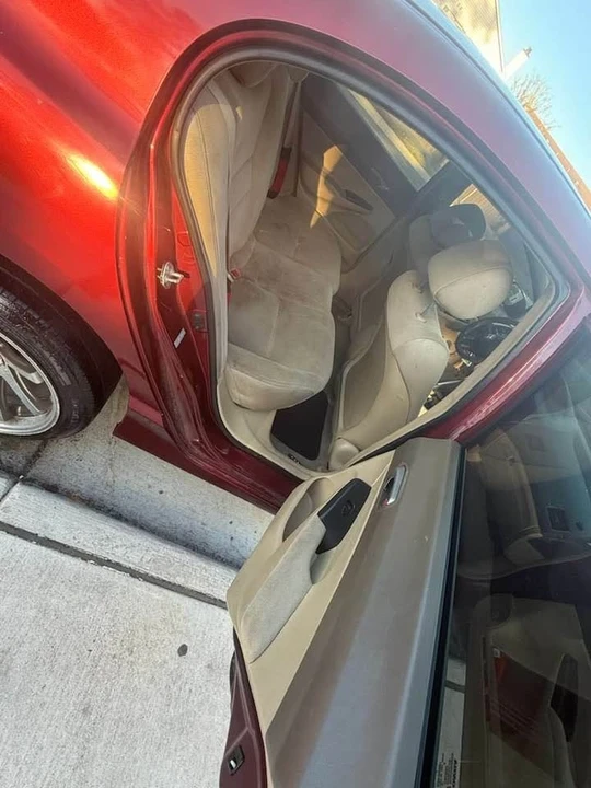 2008 Honda Civic 8th Gen - Image 4 of 10