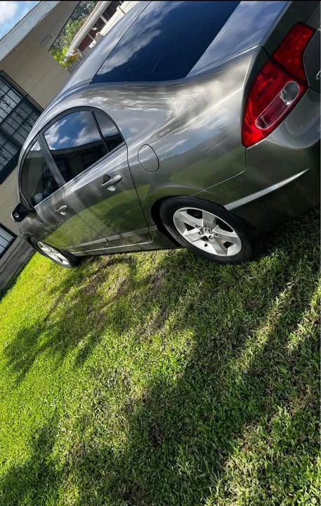 2008 Honda Civic 8th Gen - Image 3 of 4