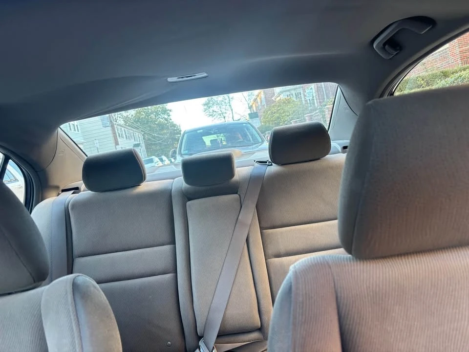 2008 Honda Civic 8th Gen - Image 5 of 5