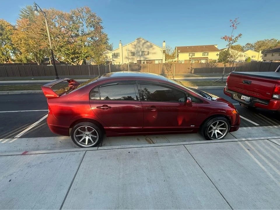 2008 Honda Civic 8th Gen - Image 2 of 10