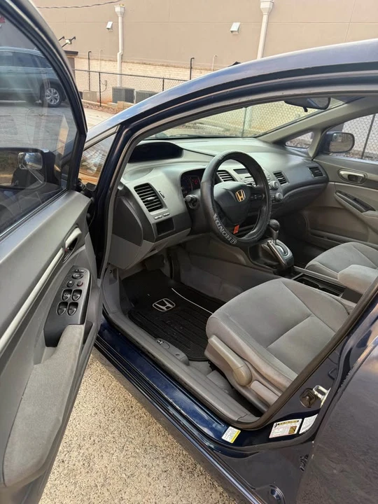 2008 Honda Civic 8th Gen - Image 5 of 10