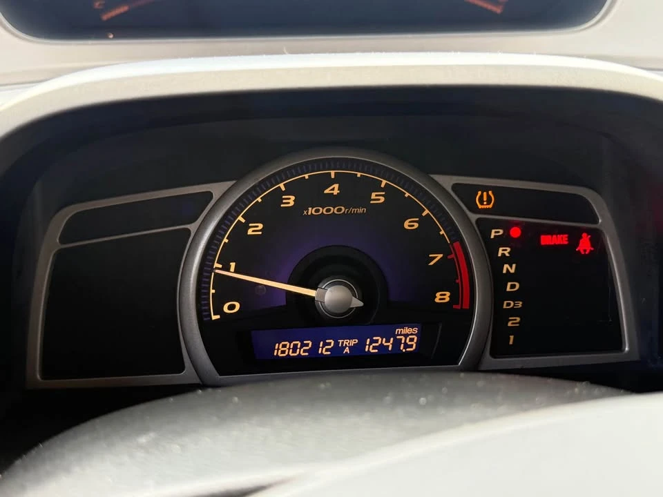 2008 Honda Civic 8th Gen - Image 9 of 10