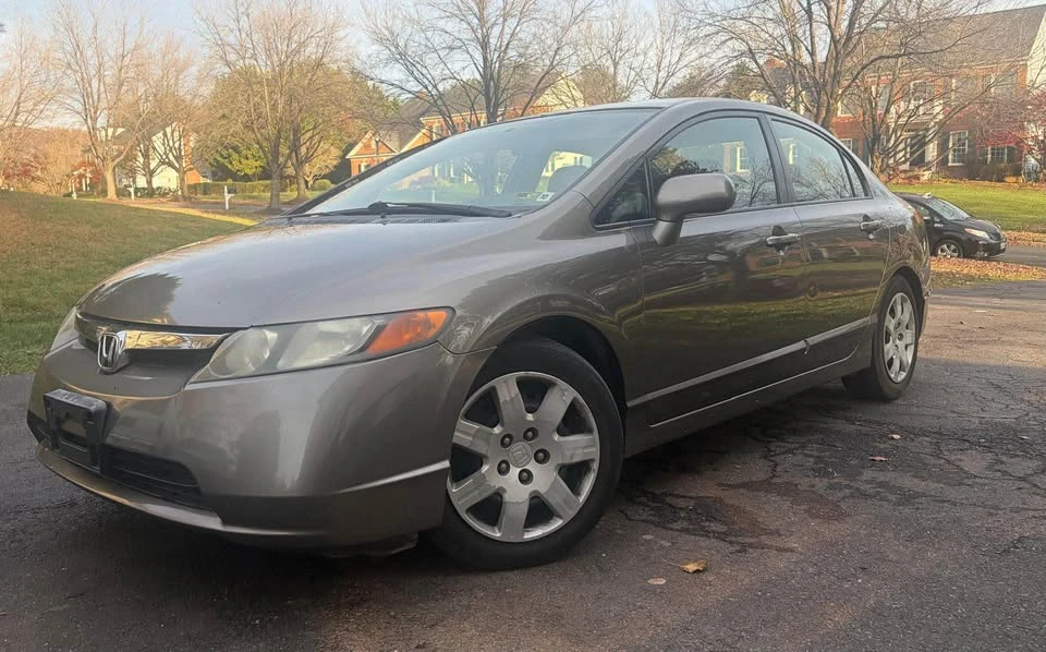2008 Honda Civic 8th Gen - Image 2 of 12